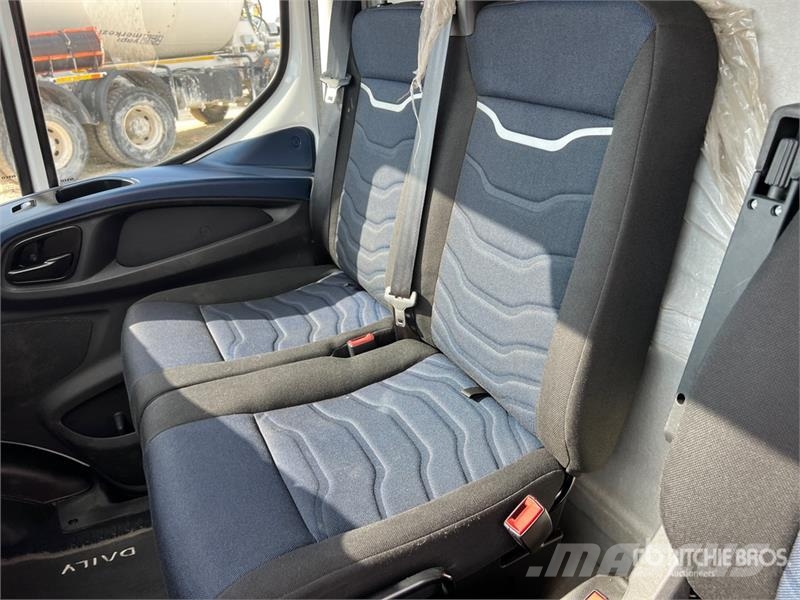 Iveco Daily 35C14NV 3520 H2 BLE P. Quad-Tor RG Cargo Van Panel vans