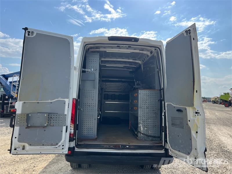 Iveco Daily 35C14NV 3520 H2 BLE P. Quad-Tor RG Cargo Van Panel vans