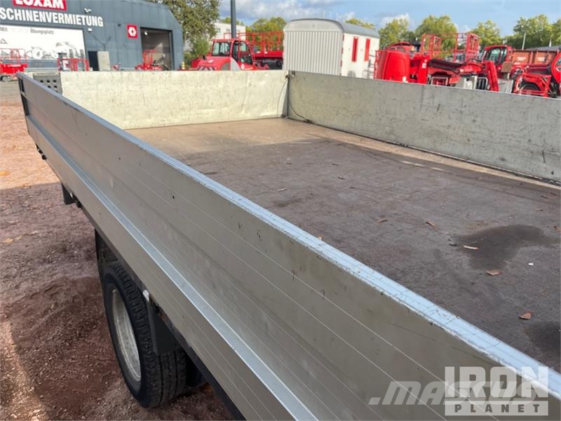 Iveco Daily 35C15 4x2 Flatbed Truck Pritschenwagen/Pritschenwagen mit Seitenklappe