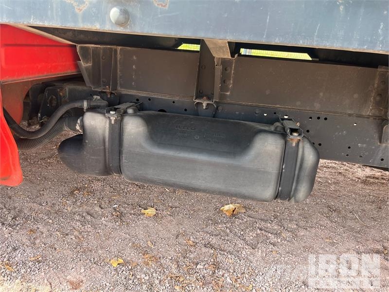 Iveco Daily 35C15 4x2 Flatbed Truck Pritschenwagen/Pritschenwagen mit Seitenklappe
