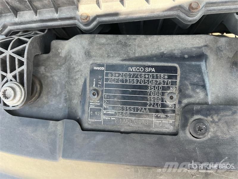 Iveco Daily 35S13 Flatbed Truck Flatbed / Dropside trucks