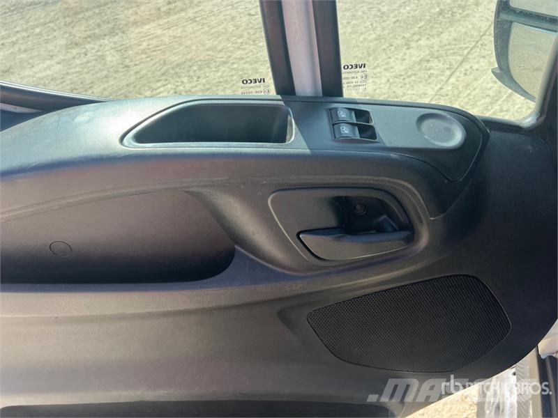 Iveco Daily 35S13 Flatbed Truck Flatbed / Dropside trucks