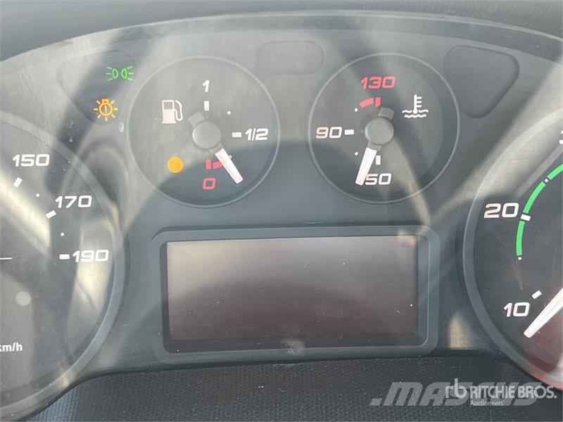 Iveco Daily 35S13 Flatbed Truck Flatbed / Dropside trucks