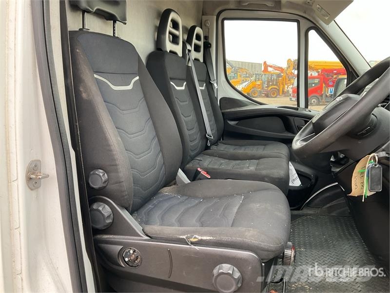 Iveco Daily 35S18H Cargo Van Lieferwagen