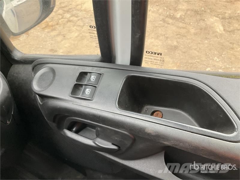 Iveco Daily 35S18H Cargo Van Lieferwagen