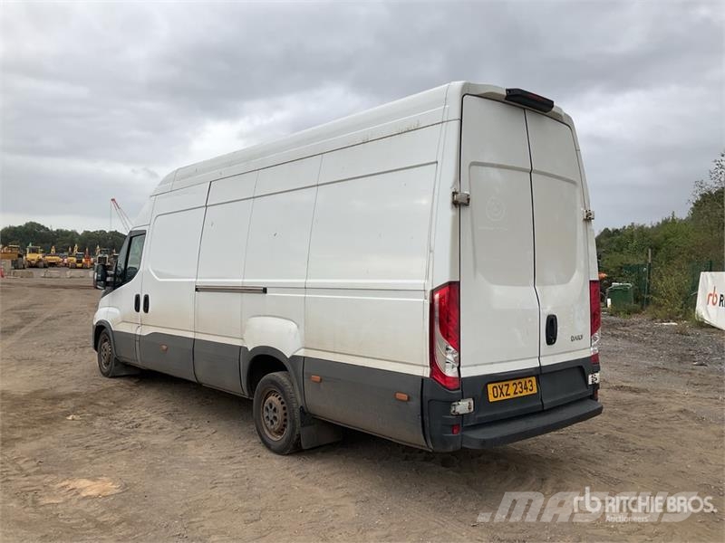 Iveco Daily 35S18H Cargo Van Lieferwagen