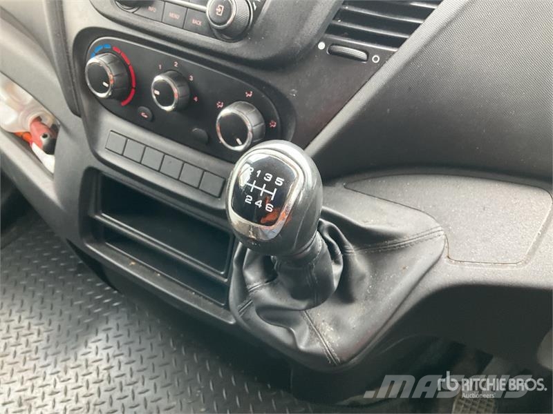 Iveco Daily 35S18H Cargo Van Lieferwagen