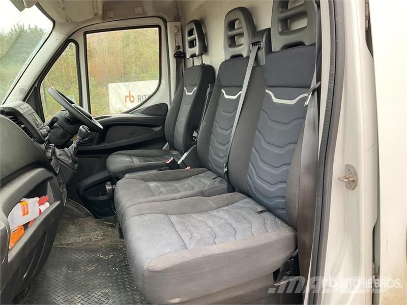 Iveco Daily 35S18H Cargo Van Lieferwagen