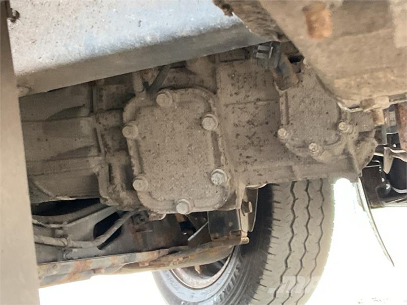 Iveco Daily 35S18H Cargo Van Lieferwagen