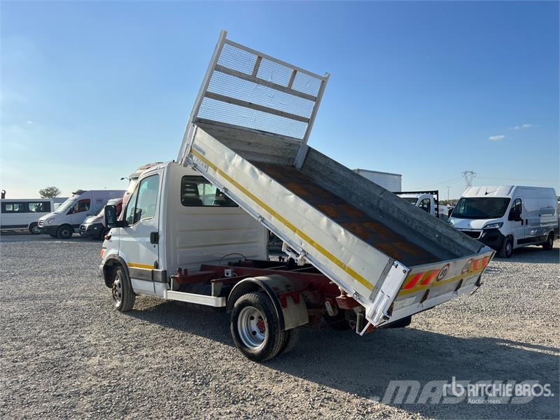 Iveco Daily 50C11 S/A Dump Truck Pašizgāzējs