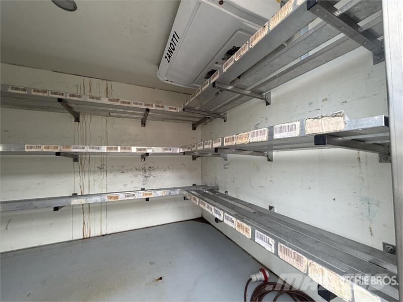 Iveco Daily 50C15 Refrigerated Truck شاحنات بدرجة حرارة قابلة للضبط