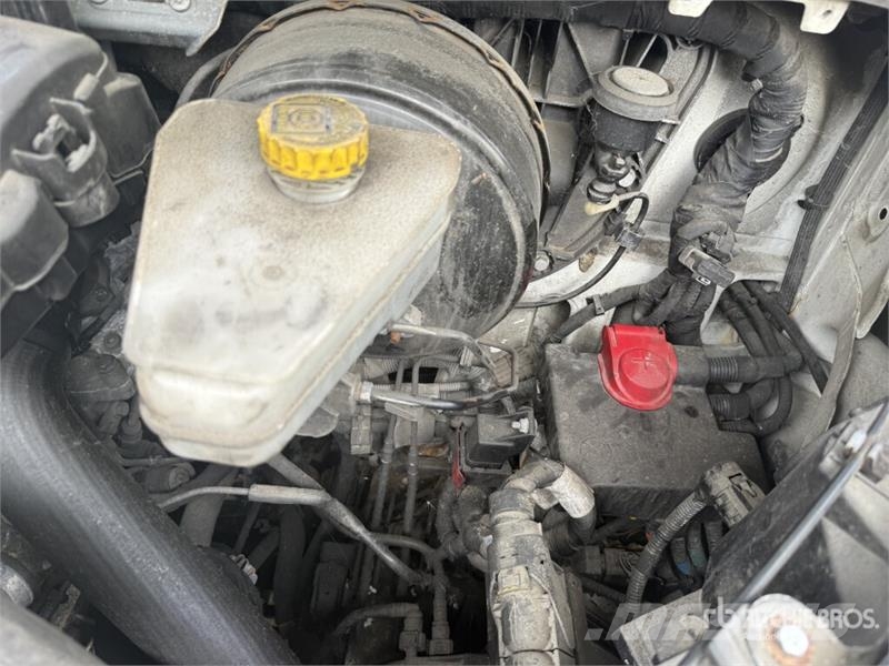 Iveco Daily 50C15 Refrigerated Truck شاحنات بدرجة حرارة قابلة للضبط