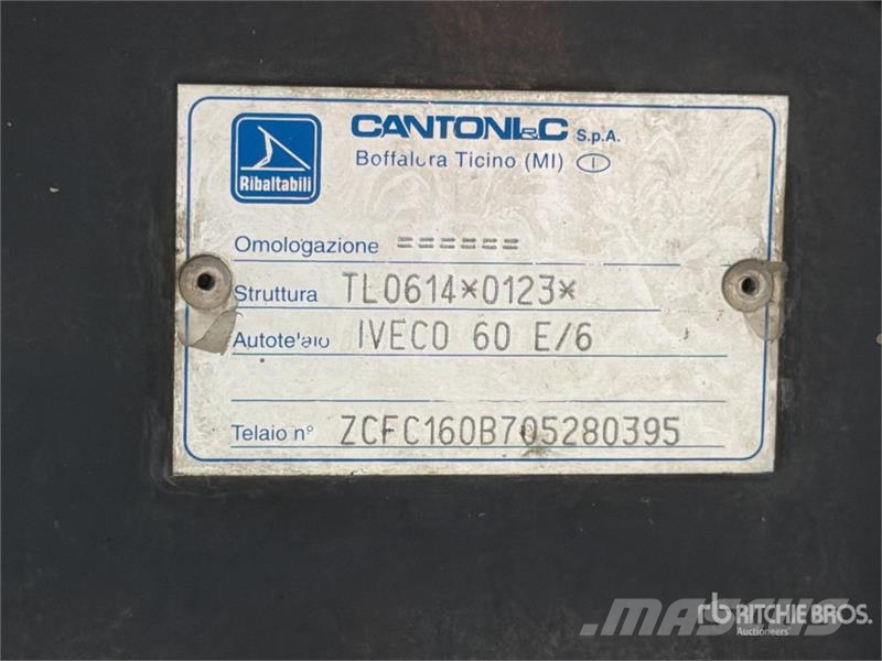 Iveco Daily 60-150 4x2 S/A Dump Truck شاحنات قلابة