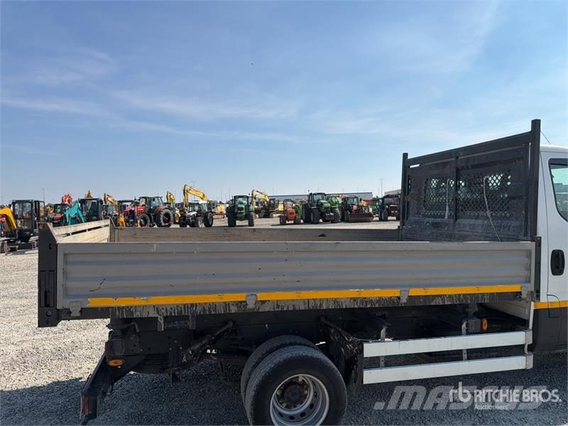 Iveco Daily 60-150 4x2 S/A Dump Truck شاحنات قلابة