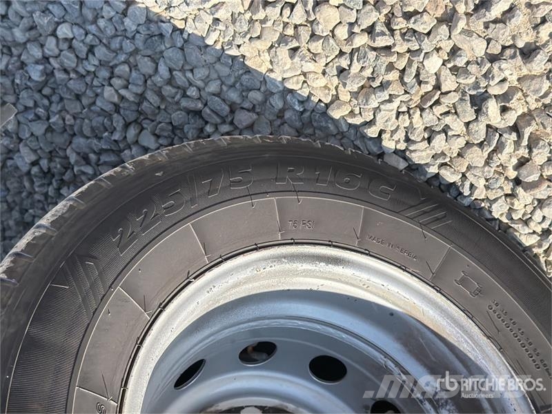 Iveco Daily 60-150 4x2 S/A Dump Truck شاحنات قلابة