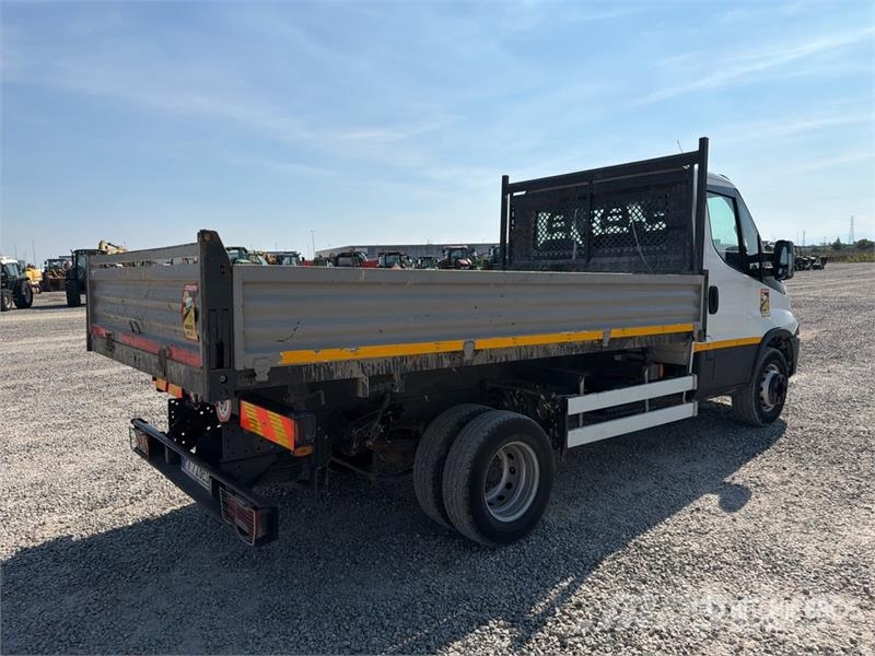 Iveco Daily 60-150 4x2 S/A Dump Truck شاحنات قلابة