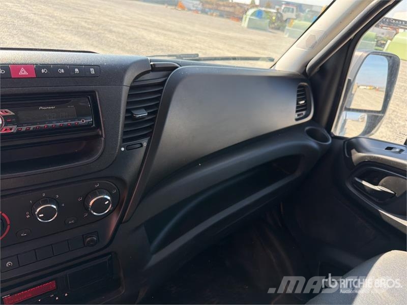 Iveco Daily 60-150 4x2 S/A Dump Truck شاحنات قلابة