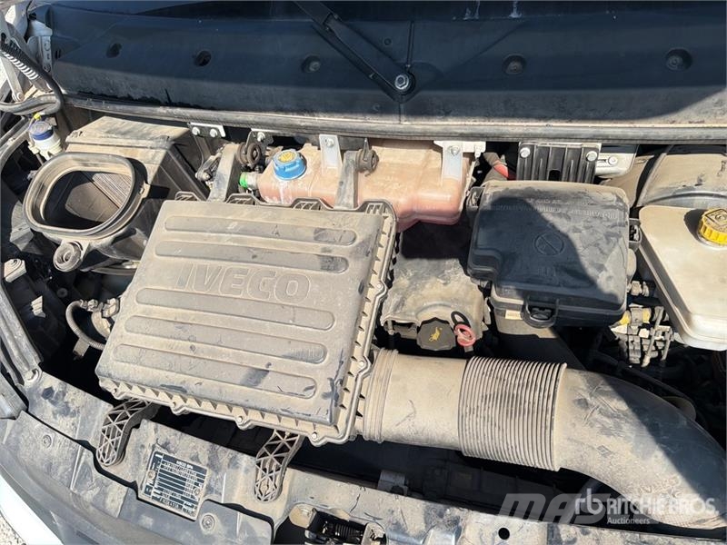 Iveco Daily 60-150 4x2 S/A Dump Truck شاحنات قلابة