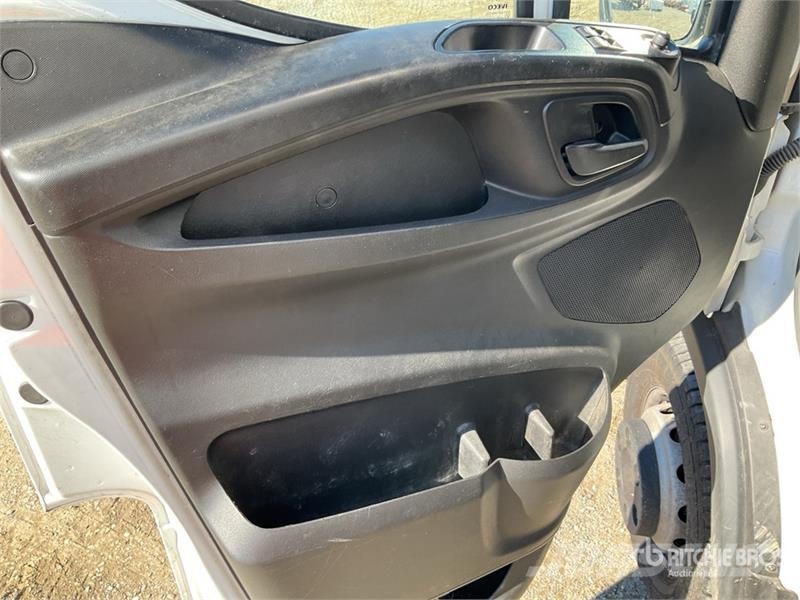 Iveco Daily 70C18 4x2 Van Truck Camion cassonati