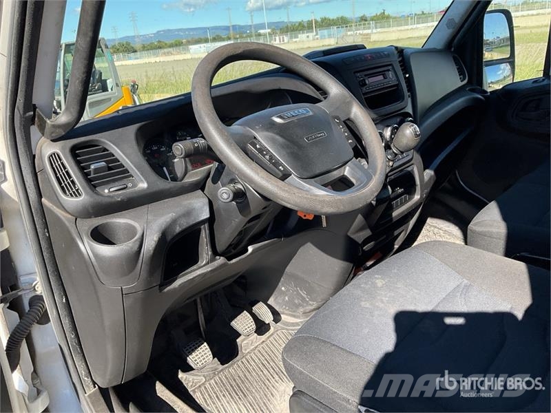 Iveco Daily 70C18 4x2 Van Truck Camion cassonati