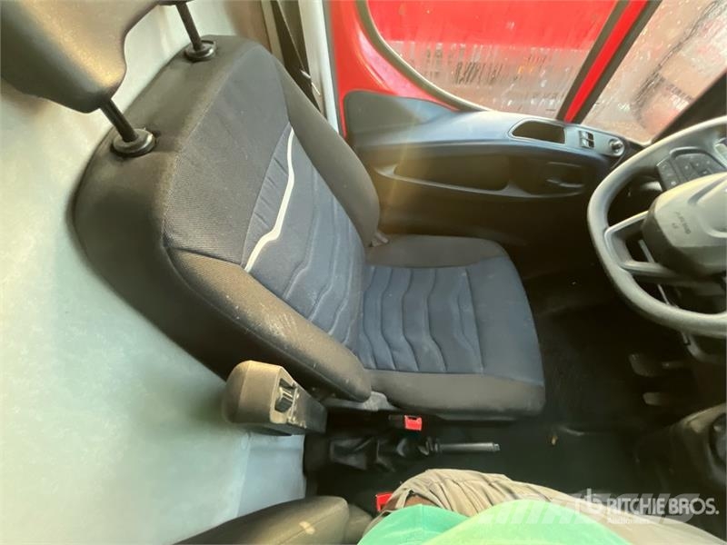 Iveco Daily HI Matic Cargo Van Dostavna vozila / kombiji