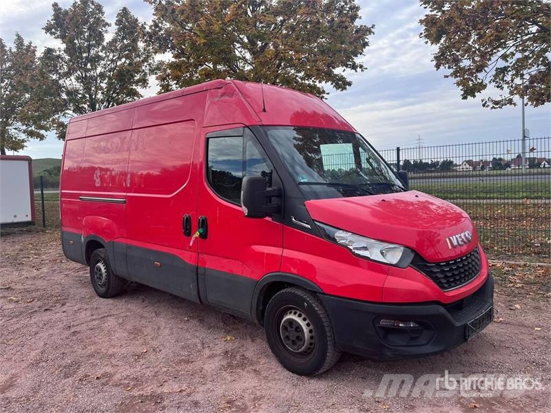 Iveco Daily HI Matic Cargo Van Dostavna vozila / kombiji