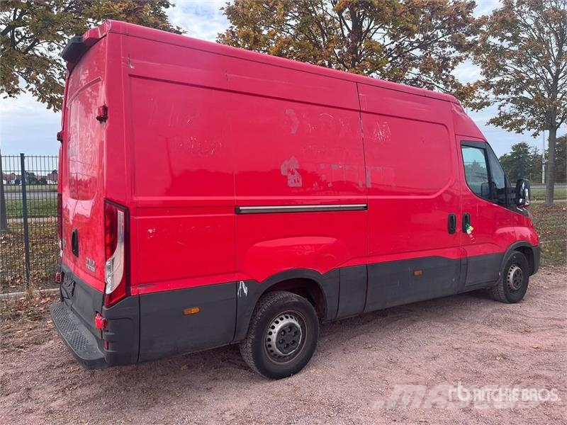 Iveco Daily HI Matic Cargo Van Dostavna vozila / kombiji