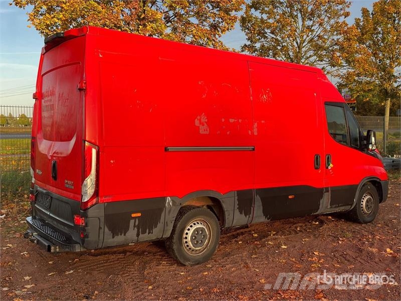 Iveco Daily HI Matic Cargo Van Dostavna vozila / kombiji