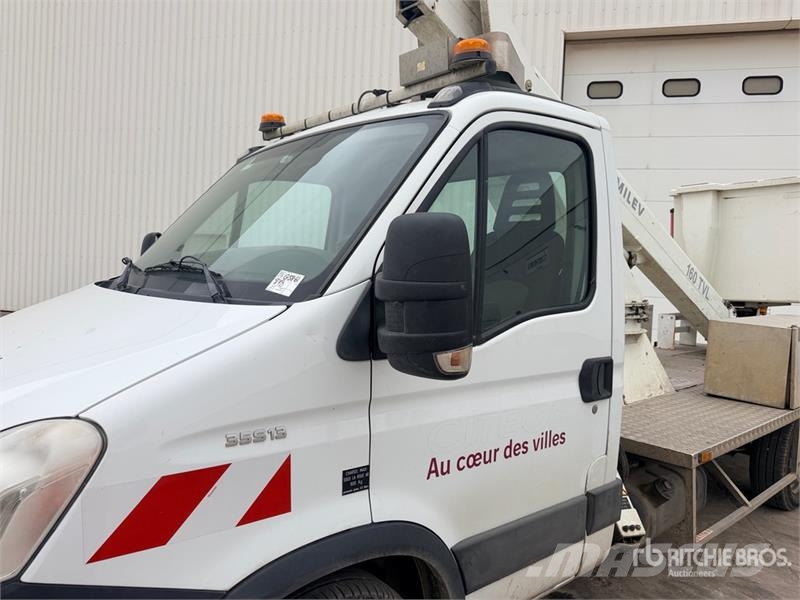 Iveco EN160TVL 16 m on Iveco 35S13 Camion Nacelle Bucket Pacēlāji uz automašīnas bāzes