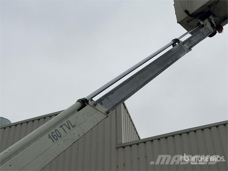 Iveco EN160TVL 16 m on Iveco 35S13 Camion Nacelle Bucket Pacēlāji uz automašīnas bāzes