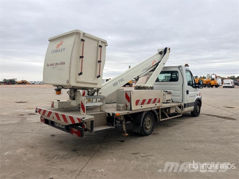 Iveco EN160TVL 16 m on Iveco 35S13 Camion Nacelle Bucket Pacēlāji uz automašīnas bāzes