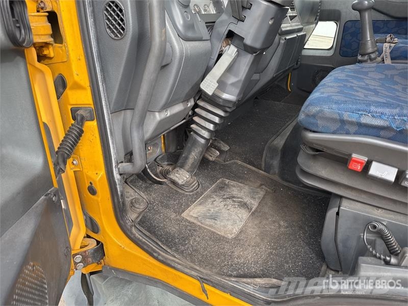 Iveco Eurocargo 120EL21 Tow Truck Camiões de Reciclagem