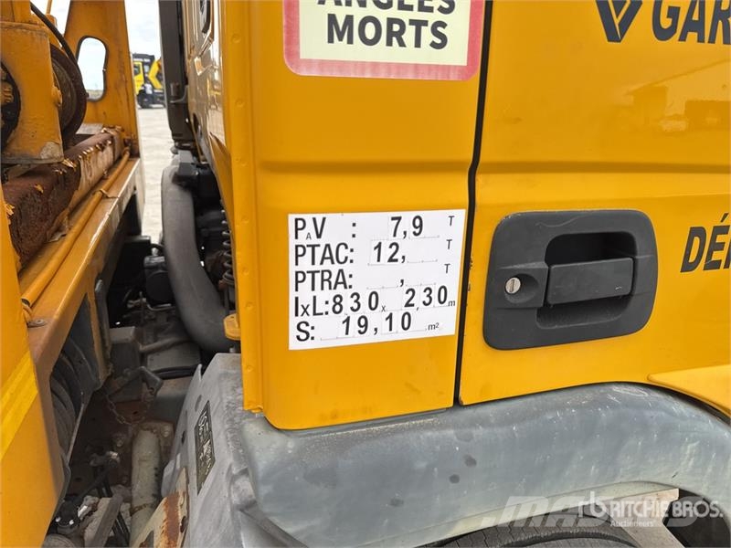 Iveco Eurocargo 120EL21 Tow Truck Camiões de Reciclagem