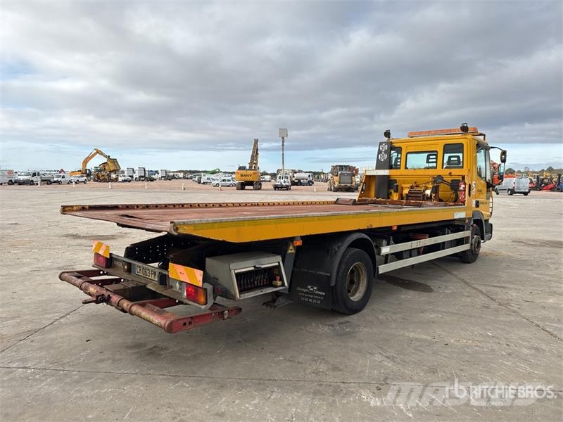 Iveco Eurocargo 120EL21 Tow Truck Camiões de Reciclagem
