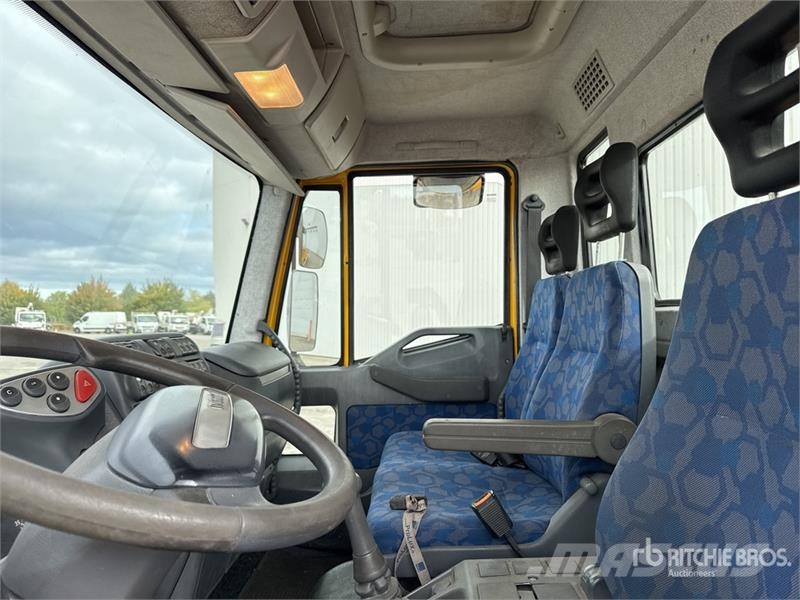 Iveco Eurocargo 120EL21 Tow Truck Camiões de Reciclagem