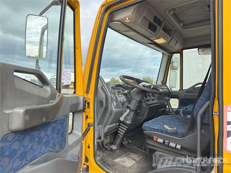 Iveco Eurocargo 120EL21 Tow Truck Camiões de Reciclagem