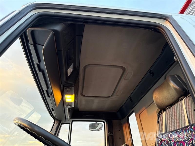 Iveco Eurotech 400E34 6x2 T/A Dump Truck Sklápěče