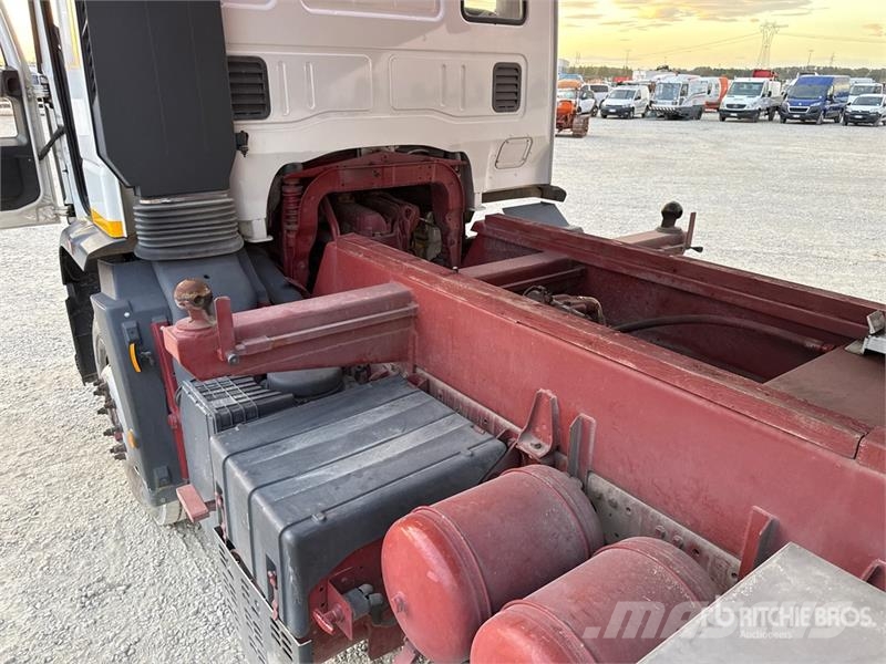 Iveco Eurotech 400E34 6x2 T/A Dump Truck Sklápěče