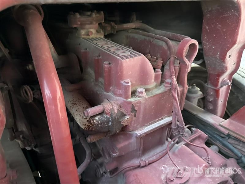 Iveco Eurotech 400E34 6x2 T/A Dump Truck Sklápěče