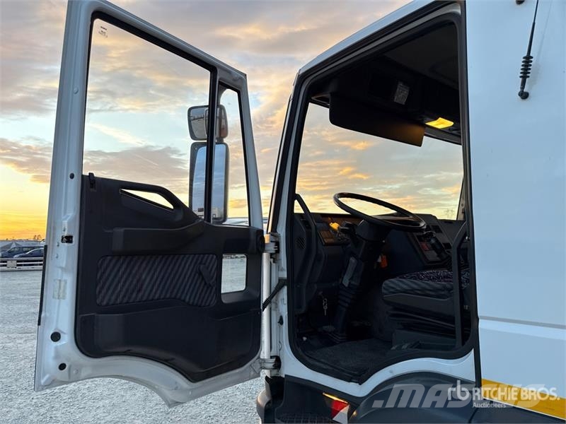Iveco Eurotech 400E34 6x2 T/A Dump Truck Sklápěče