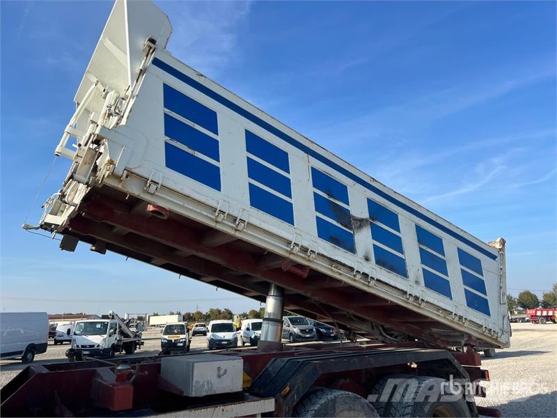 Iveco Eurotrakker Tipper trucks
