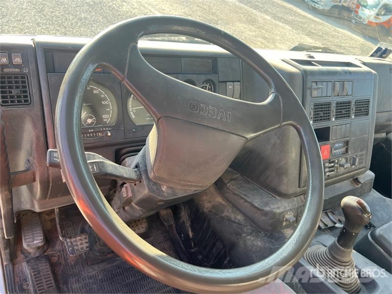 Iveco Eurotrakker 6x4 T/A Dump Truck Lastbiler med tip