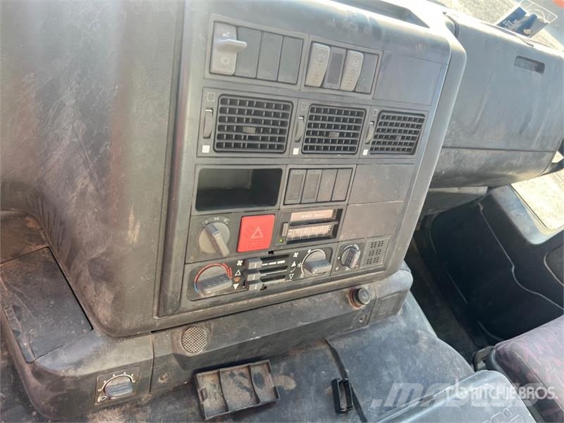 Iveco Eurotrakker 6x4 T/A Dump Truck Lastbiler med tip