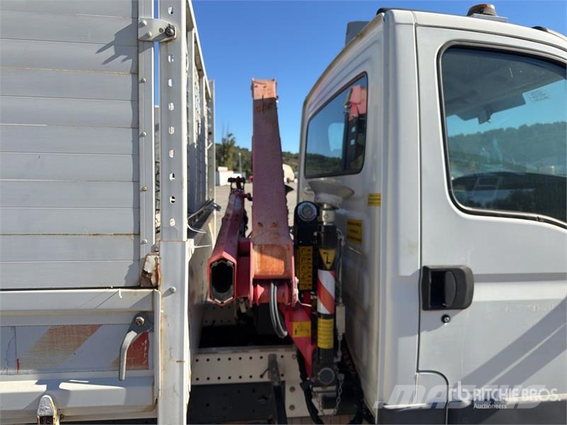 Iveco F22 480 kg on Iveco 65C17 4x2 Camion Benne Dump Tr Kamioni sa kranom