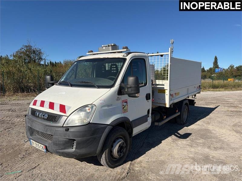 Iveco F22 480 kg on Iveco 65C17 4x2 Camion Benne Dump Tr Crane trucks