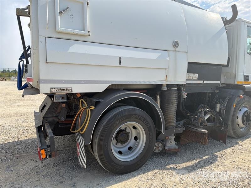 Iveco FJVT650 on Iveco 150E22 Sweeper Truck Kehrmaschine
