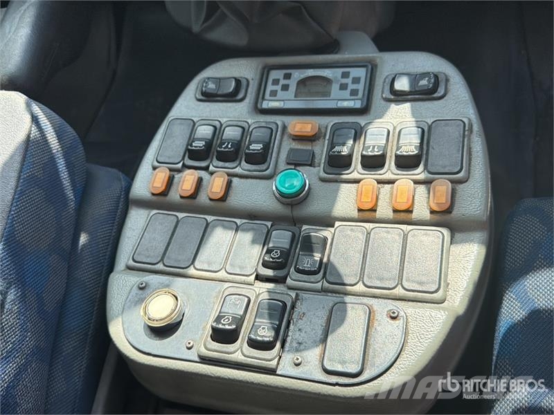 Iveco FJVT650 on Iveco 150E22 Sweeper Truck Kehrmaschine