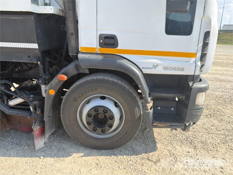 Iveco FJVT650 on Iveco 150E22 Sweeper Truck Kehrmaschine