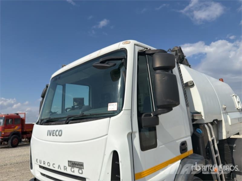 Iveco FJVT650 on Iveco 150E22 Sweeper Truck Kehrmaschine