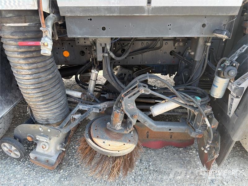 Iveco FJVT650 on Iveco 150E22 Sweeper Truck Kehrmaschine